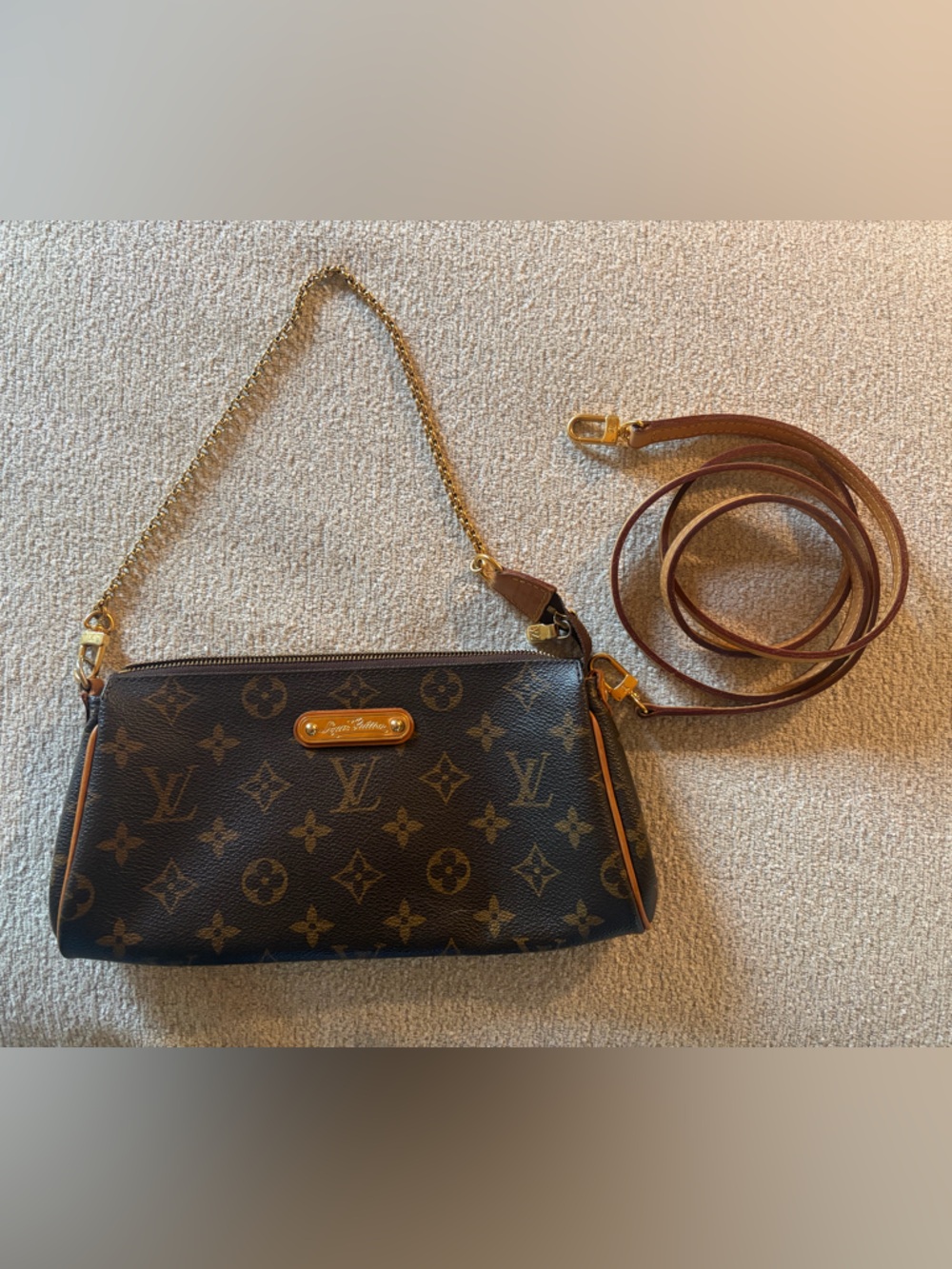 Louis Vuitton Monogram Eva Pochette - Picture 2 of 12